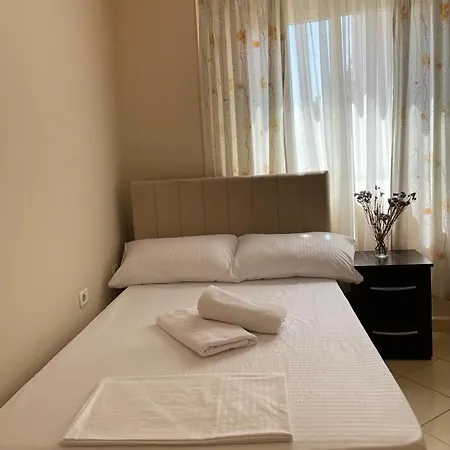 City Center Apartamento Tirana
